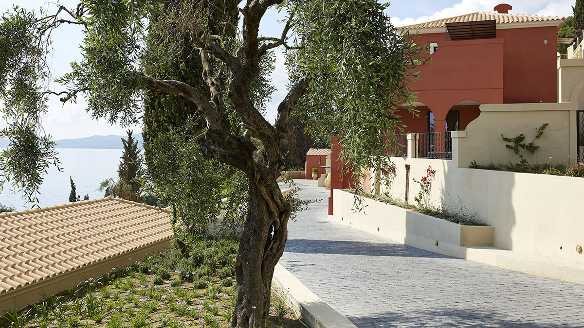 Nido, Mar-Bella Collection 